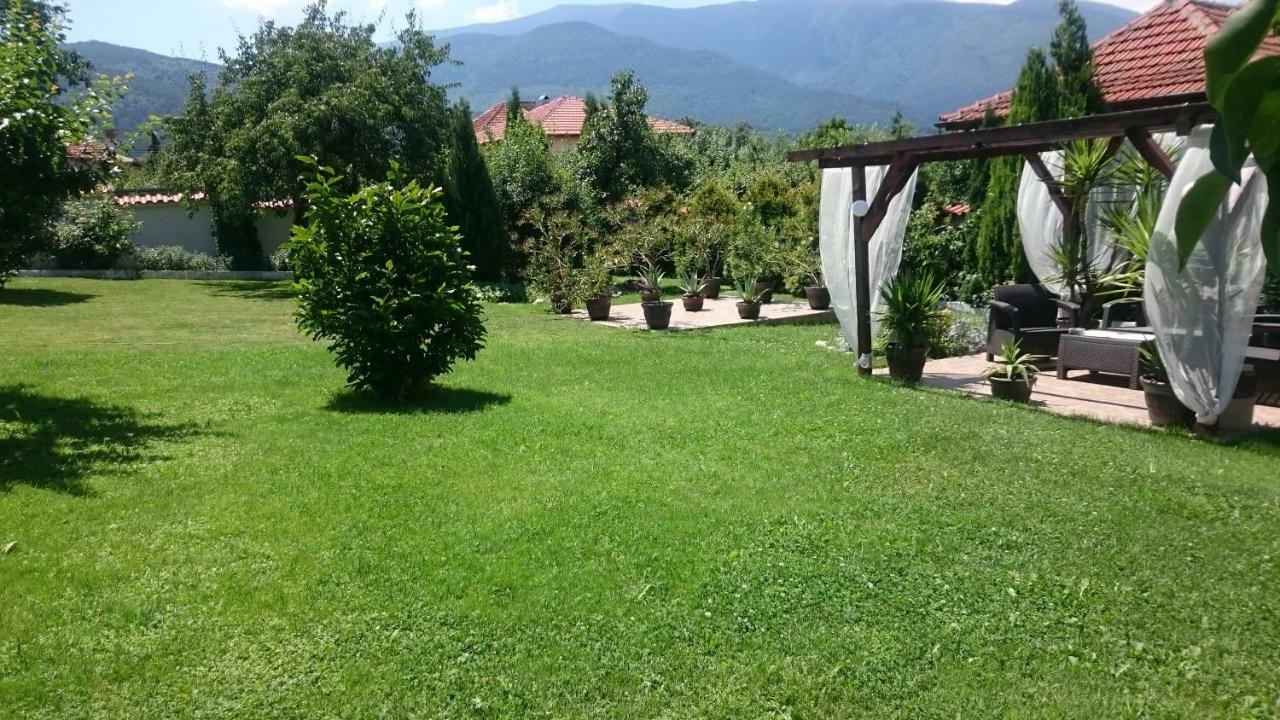 Guesthouse Dida ساباريفا بانيا المظهر الخارجي الصورة